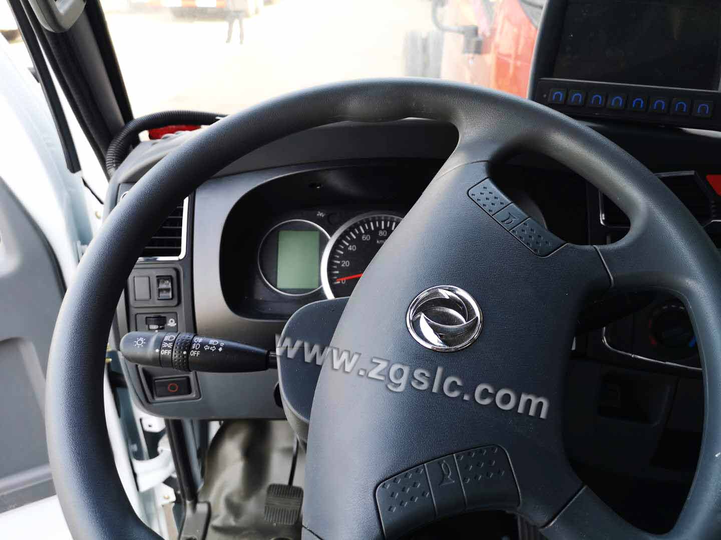 湖北程力東風大多利卡洗掃車(國五)