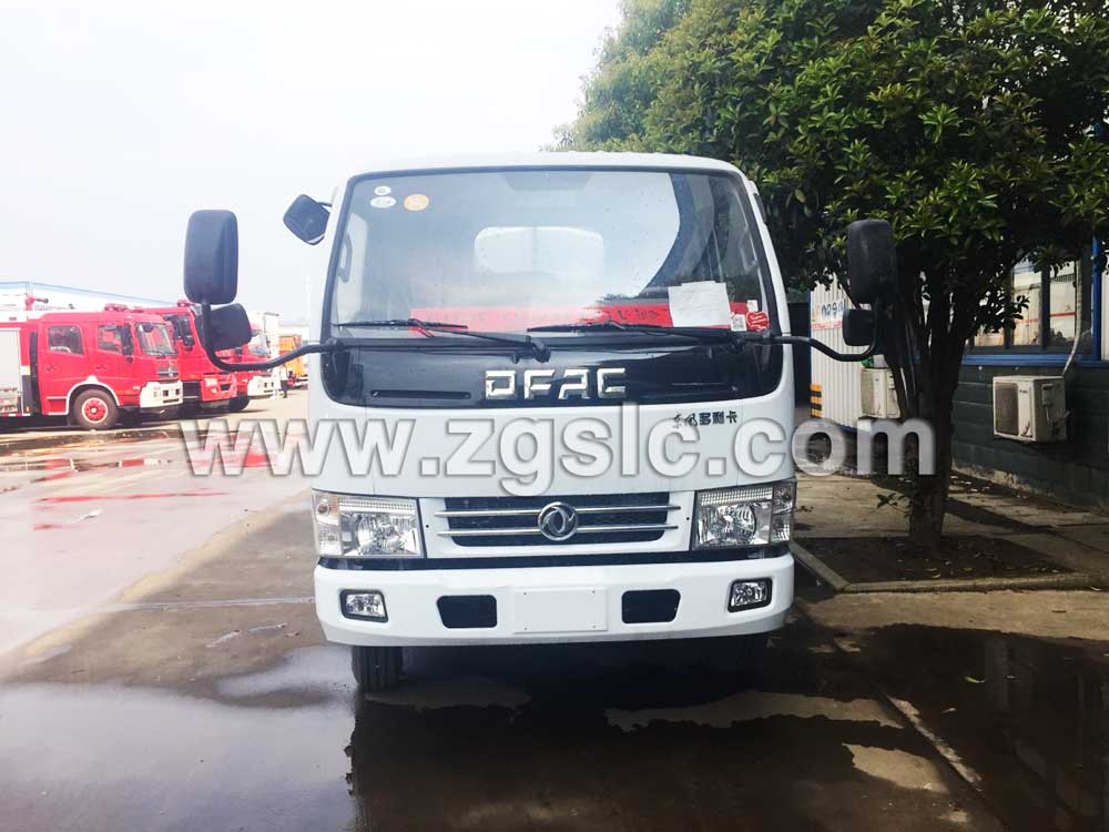 湖北程力東風(fēng)小多利卡吸糞車(國(guó)五)
