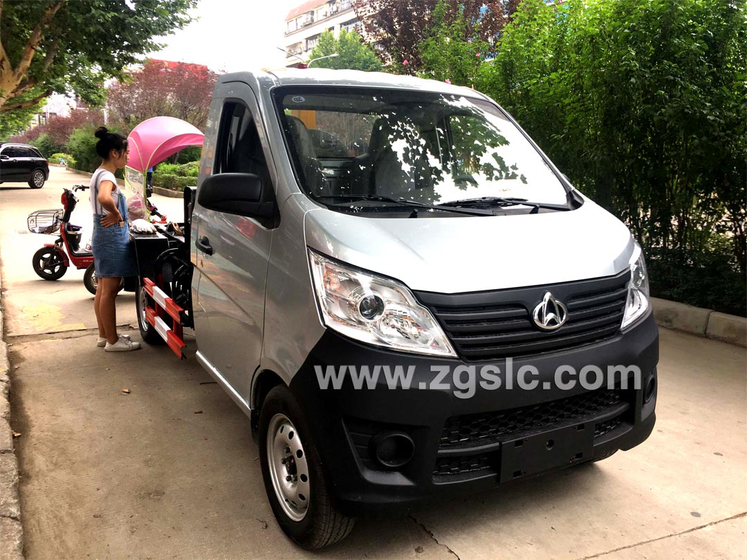 湖北程力長安3方勾臂垃圾車_3方勾臂垃圾車多少錢一輛?