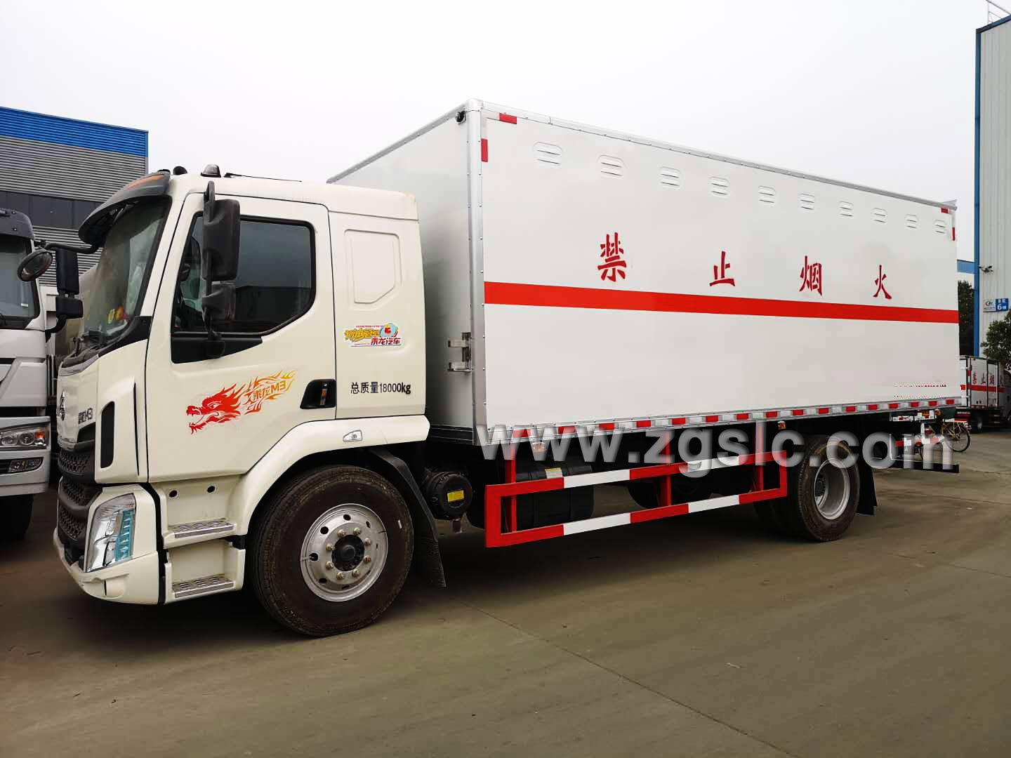 東風乘龍爆破器材運輸車(國五)