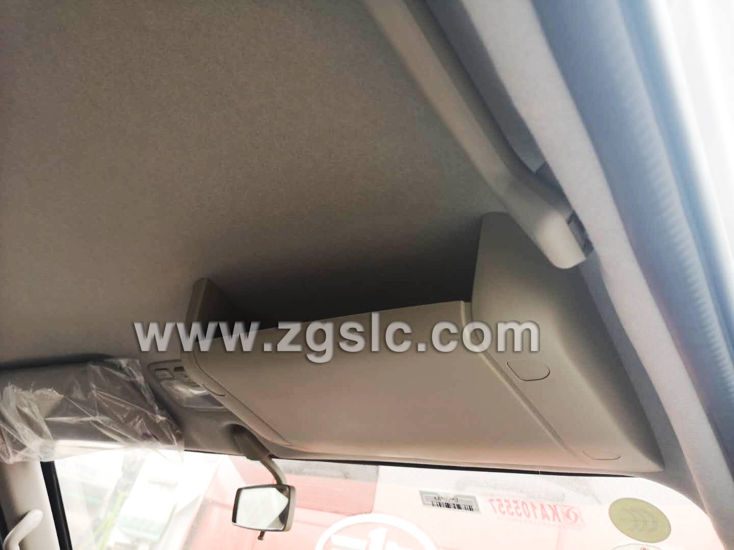 東風(fēng)途逸易燃?xì)怏w廂式運(yùn)輸車(國五)