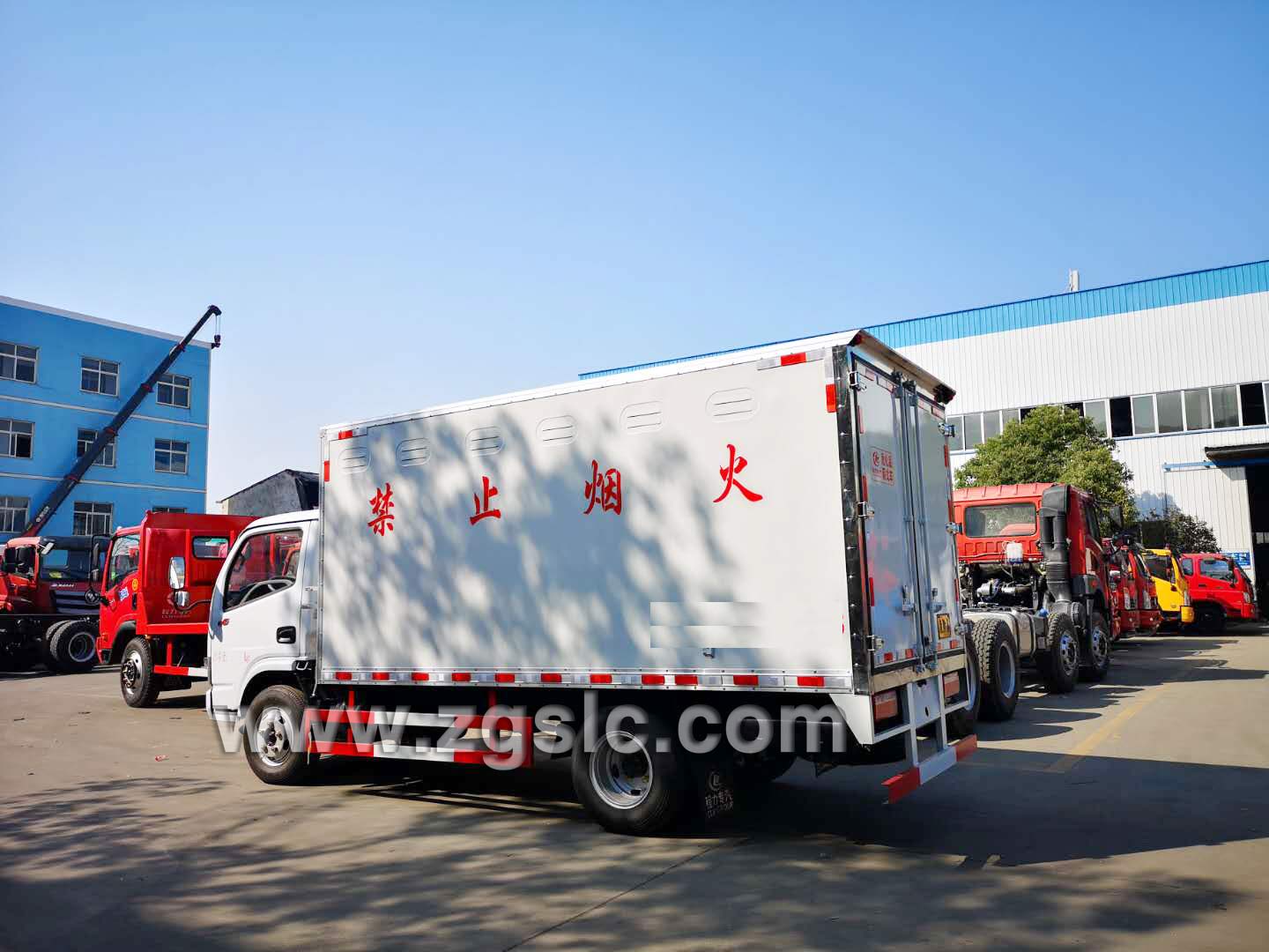 東風小多利卡爆破器材運輸車(國五)