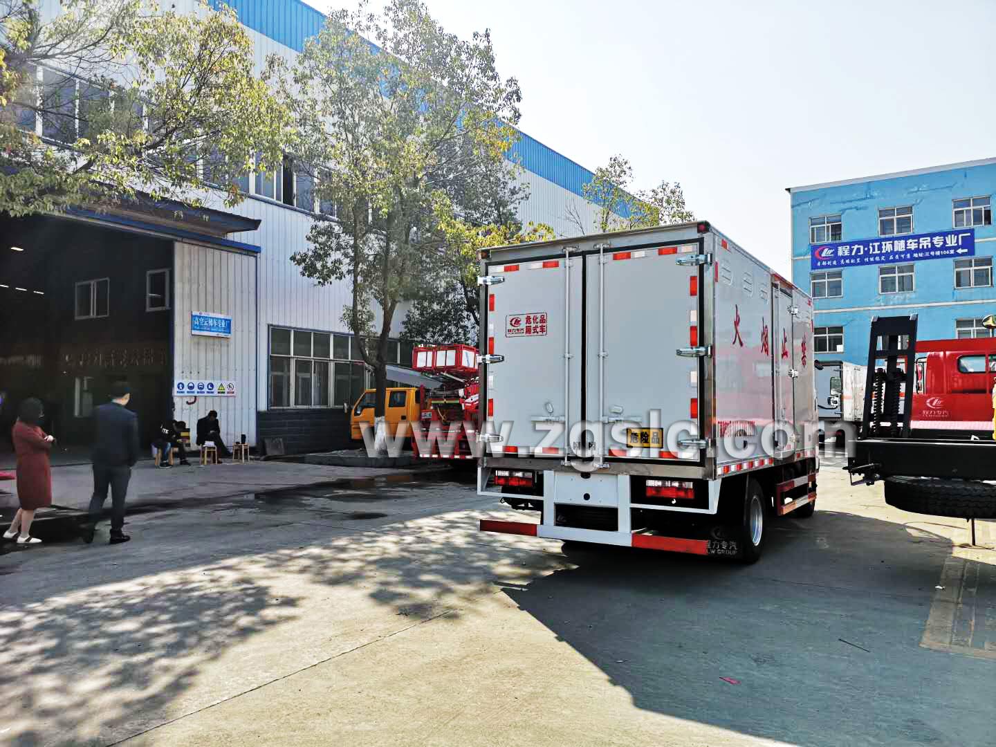 東風小多利卡爆破器材運輸車(國五)
