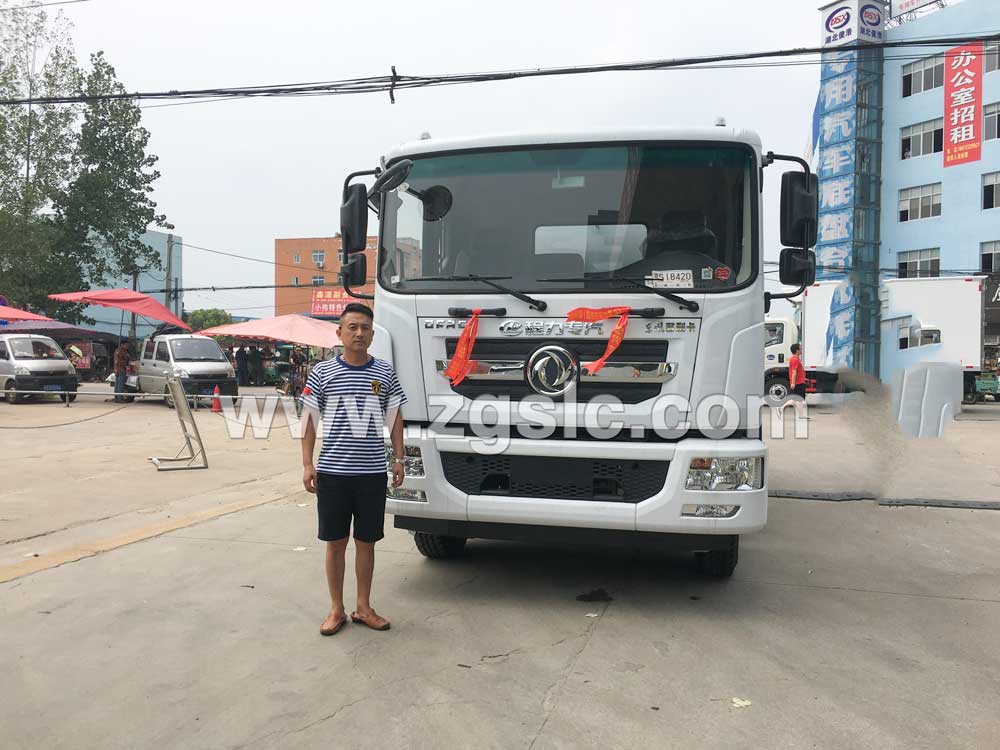 2019/08/12 岳陽宋總在湖北程力集團(tuán)訂購東風(fēng)D9灑水車一臺，單號30628/74022
