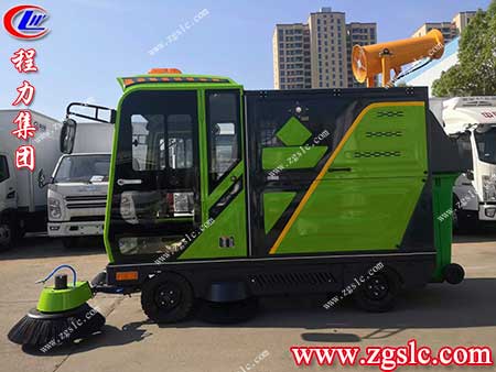 迷你身材功能齊全的程力240L掛桶款四輪掃地機
