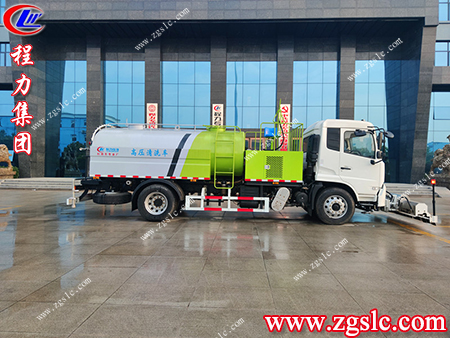 “我”給道路潔凈，悄悄帶走灰塵與污垢——天錦國六清洗車